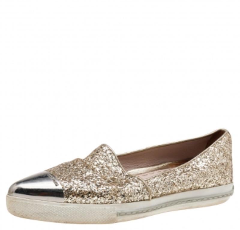 Miu Miu Gold Glitter and Metal Cap Toe Slip On Sneakers Size 35 en vente 1