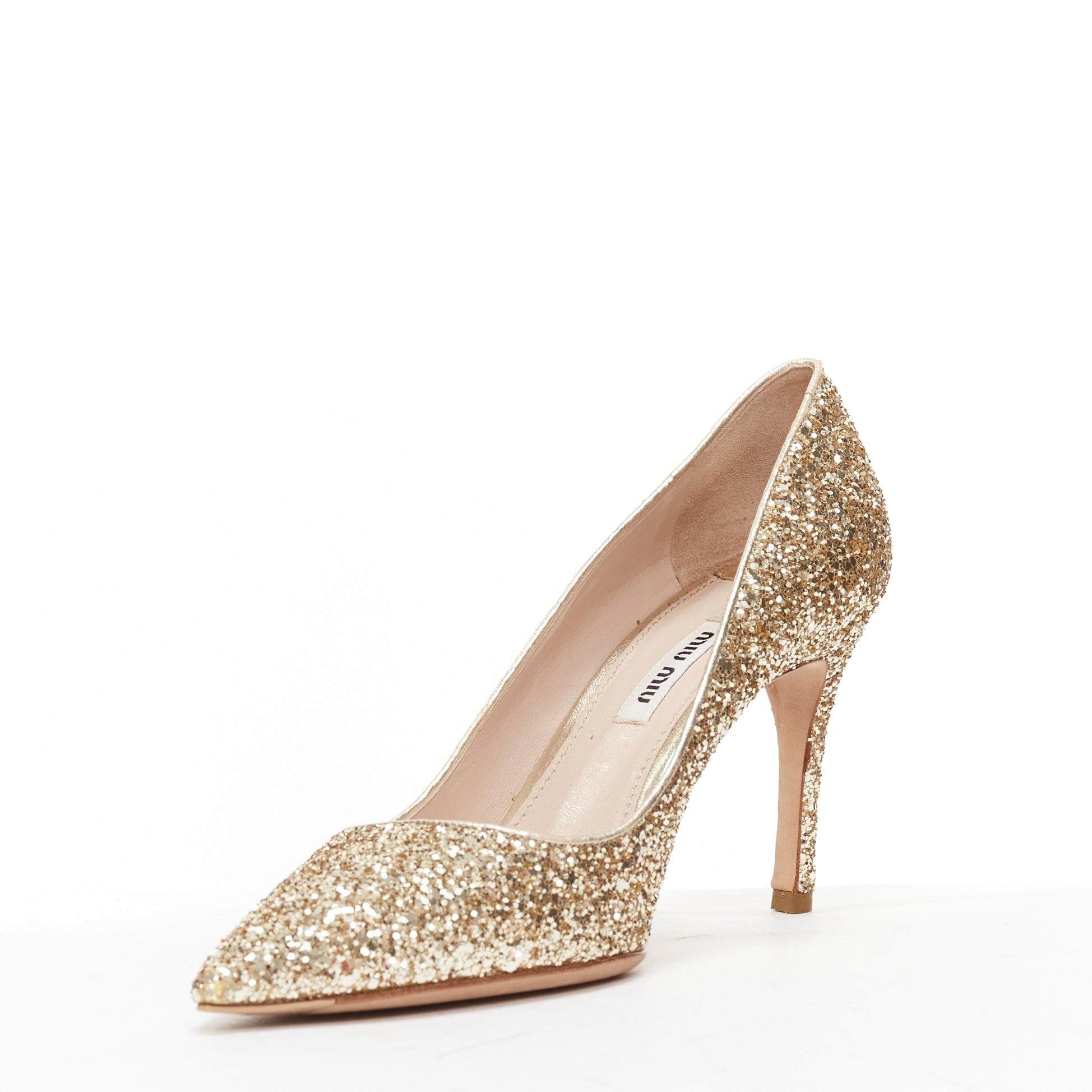MIU MIU gold glitter pointed toe stiletto party pumps EU38 In Excellent Condition For Sale In Hong Kong, NT