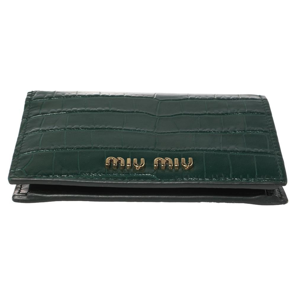 miu miu crocodile wallet