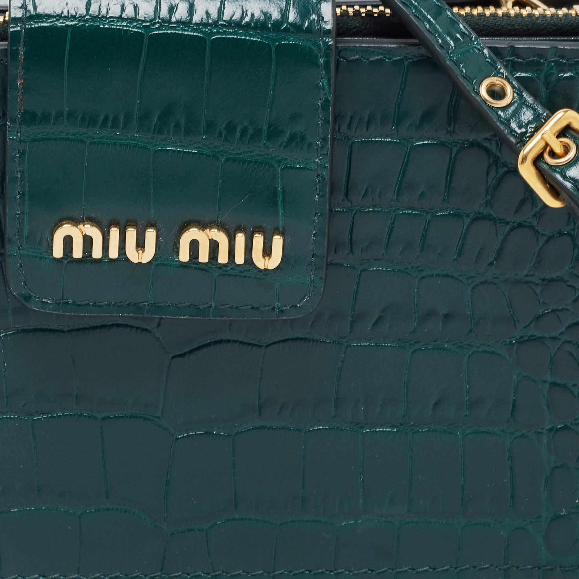 Miu Miu Green Croc Embossed Leather Phone Wallet Crossbody Bag 9