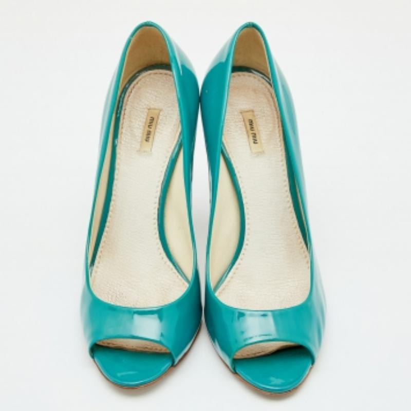 Miu Miu Green Patent Leather Peep Toe Pumps Size 37.5 For Sale 3