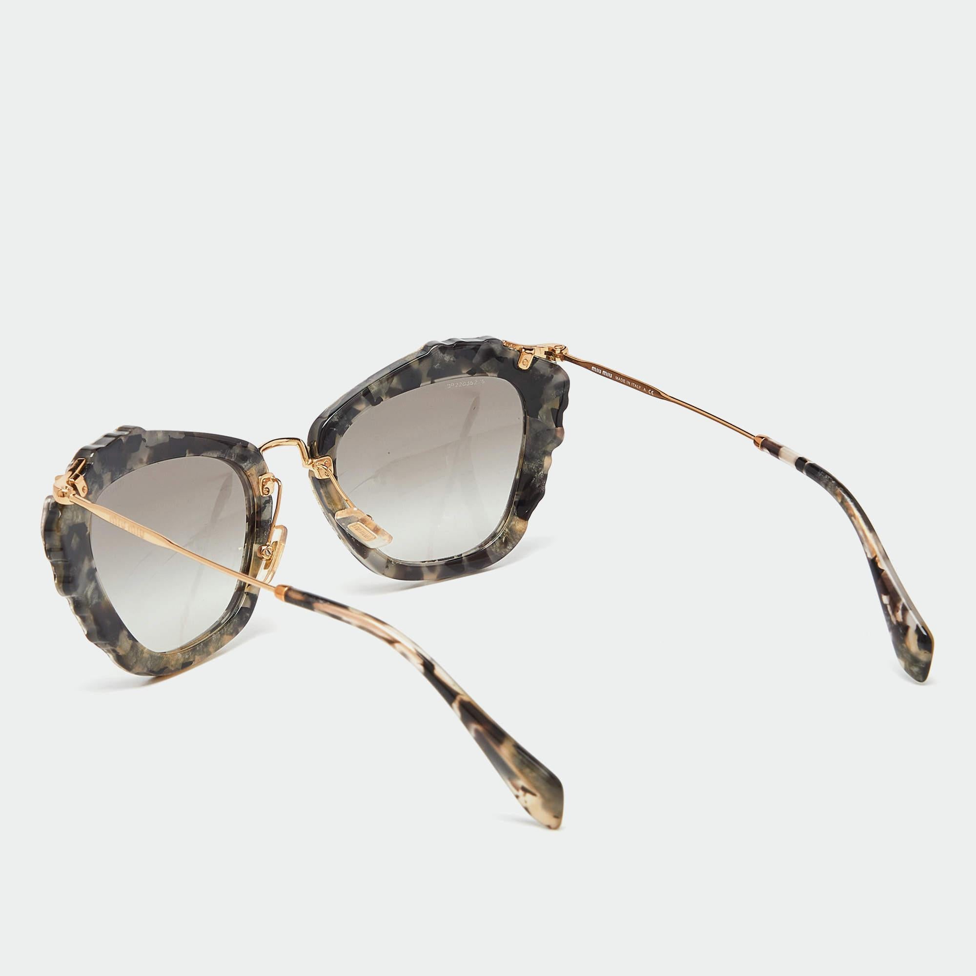 Created by the house of Miu Miu, these sunglasses will be your best friend on any sunny day. The design features an embellished frame and high-quality lenses.
