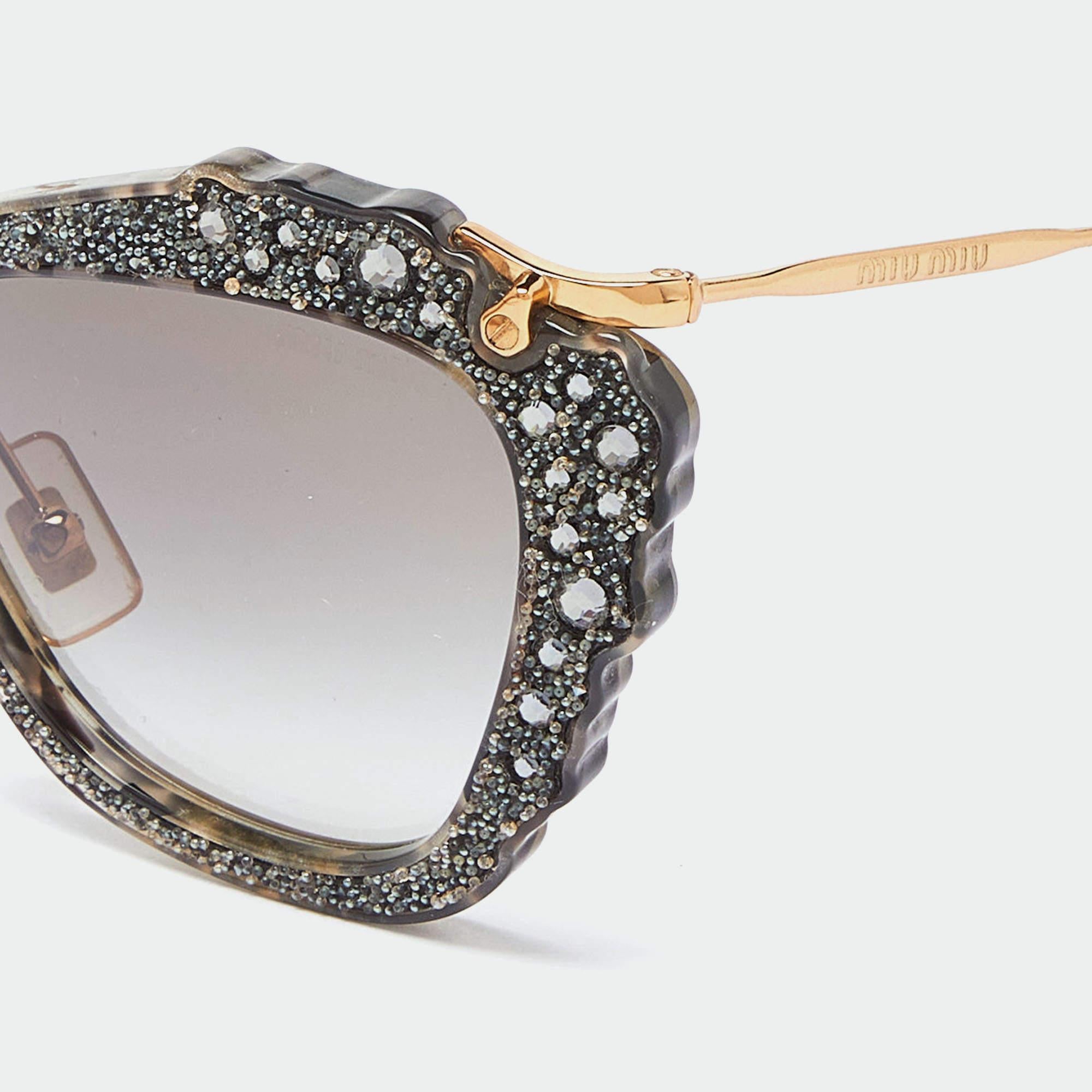 Miu Miu Grey Glitter/Grey Gradient SMU04Q Cat-Eye Sunglasses In Good Condition In Dubai, Al Qouz 2