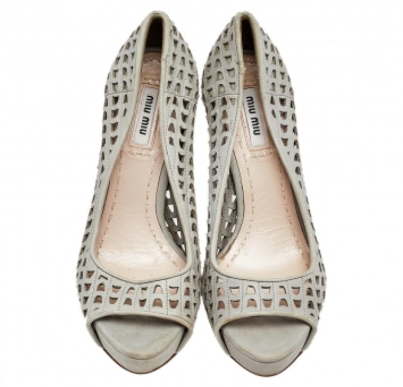 Miu Miu Grey Laser Cut Leather Peep Toe Platform Pumps Size 37 In Good Condition In Dubai, Al Qouz 2