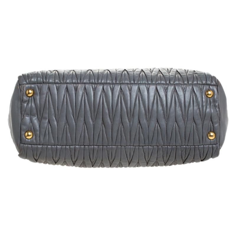 Miu Miu Graue Matelasse Leder-Schleife Satchel Damen