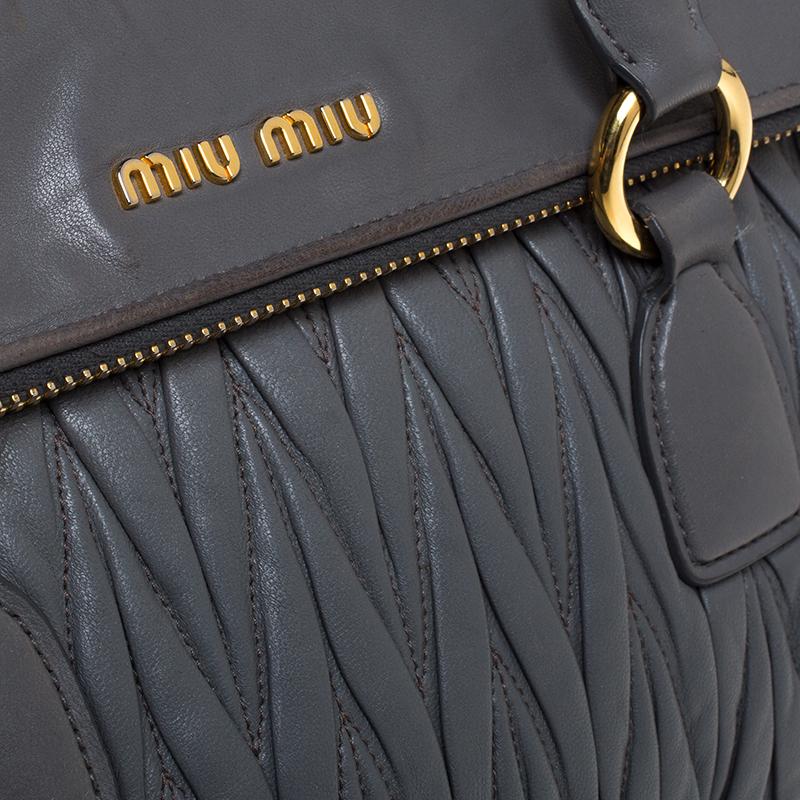Miu Miu Grey Matelasse Leather Bow Satchel In Good Condition In Dubai, Al Qouz 2