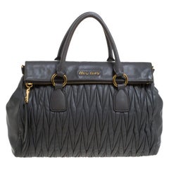Miu Miu Graue Matelasse Leder-Schleife Satchel