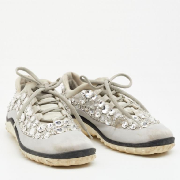 Miu Miu Grey Satin & Stretch Fabric Astro Crystal Low Top Sneakers Size 36 en vente 1