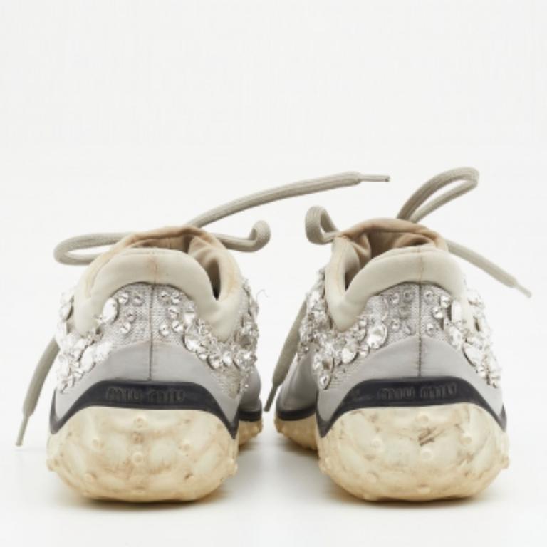 Miu Miu Grey Satin & Stretch Fabric Astro Crystal Low Top Sneakers Size 36 en vente 3