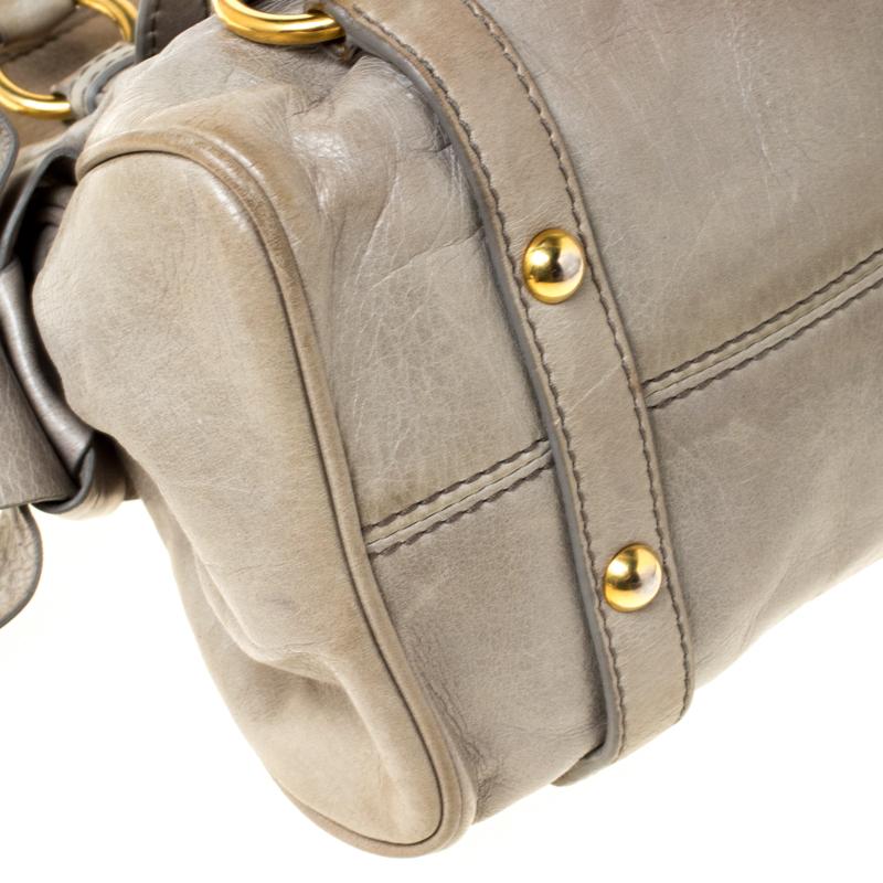 Miu Miu Miu Grau Vitello Lux Leder Henkeltasche mit Schleife 3