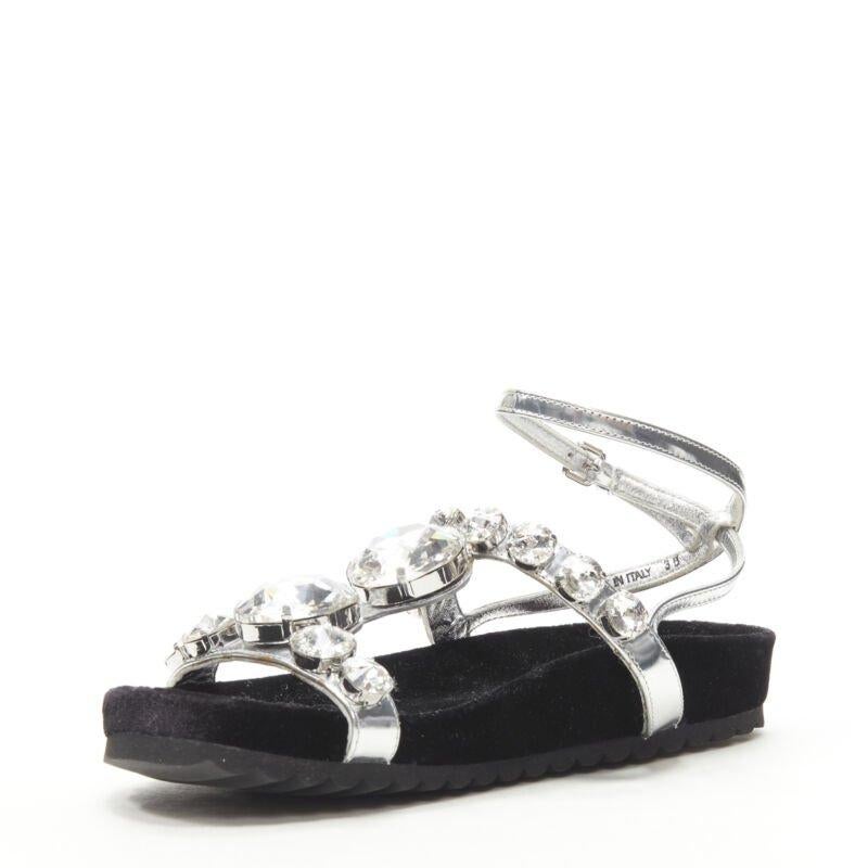 MIU MIU sandali piatti in velluto argento metallizzato con strass grandi EU36 In condizioni Nuovo in vendita a Hong Kong, NT