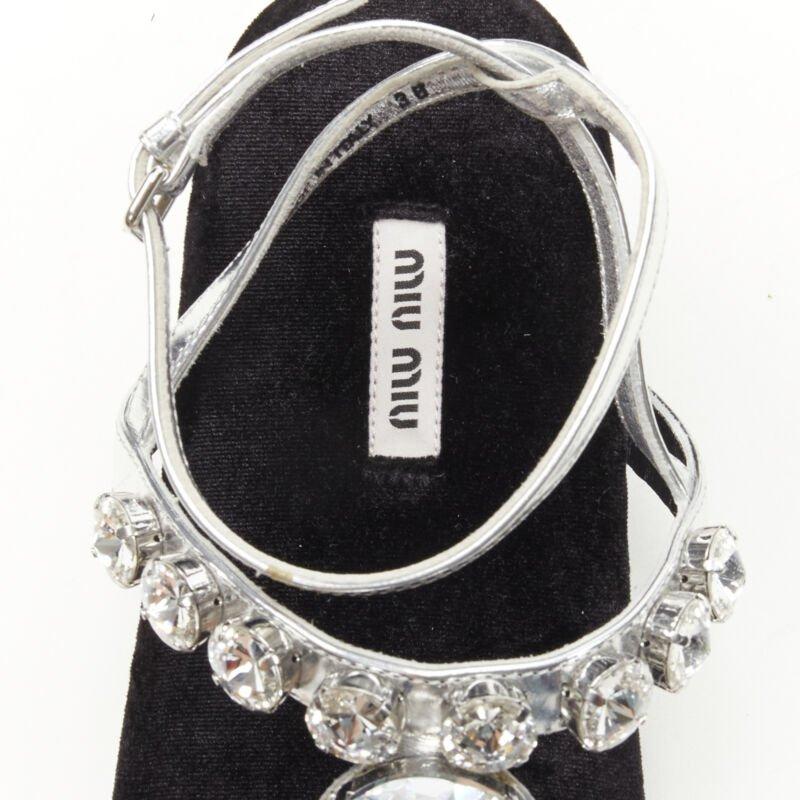 MIU MIU sandali piatti in velluto argento metallizzato con strass grandi EU36 in vendita 4