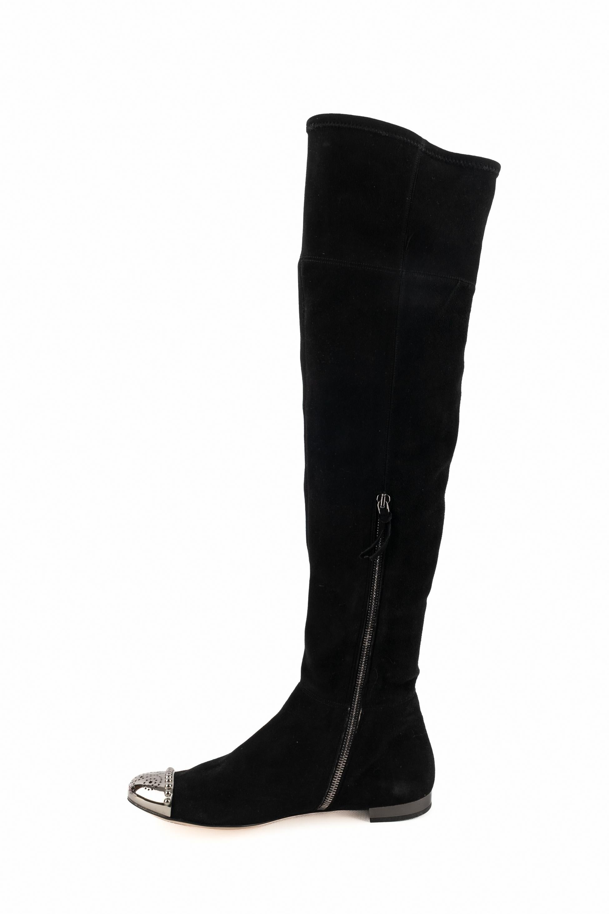 Miu Miu leather boots In Excellent Condition For Sale In SAINT-OUEN-SUR-SEINE, FR