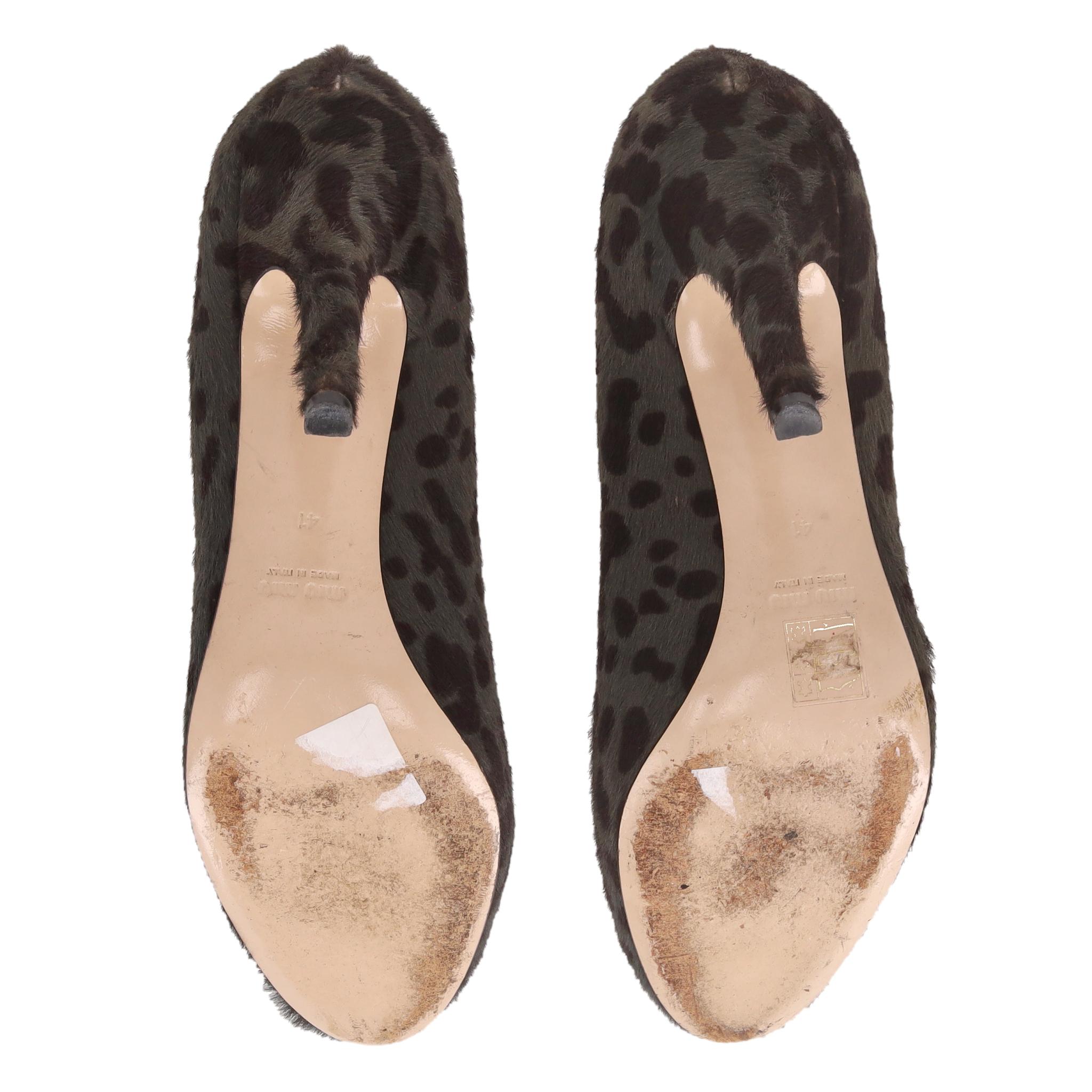 Miu Miu Leopard Print Pony Haar Pumps Damen im Angebot