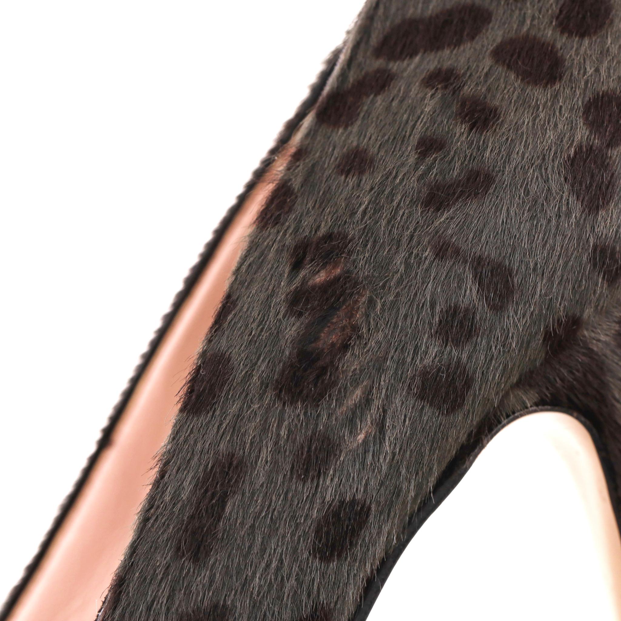Miu Miu Leopard Print Pony Haar Pumps im Angebot 3
