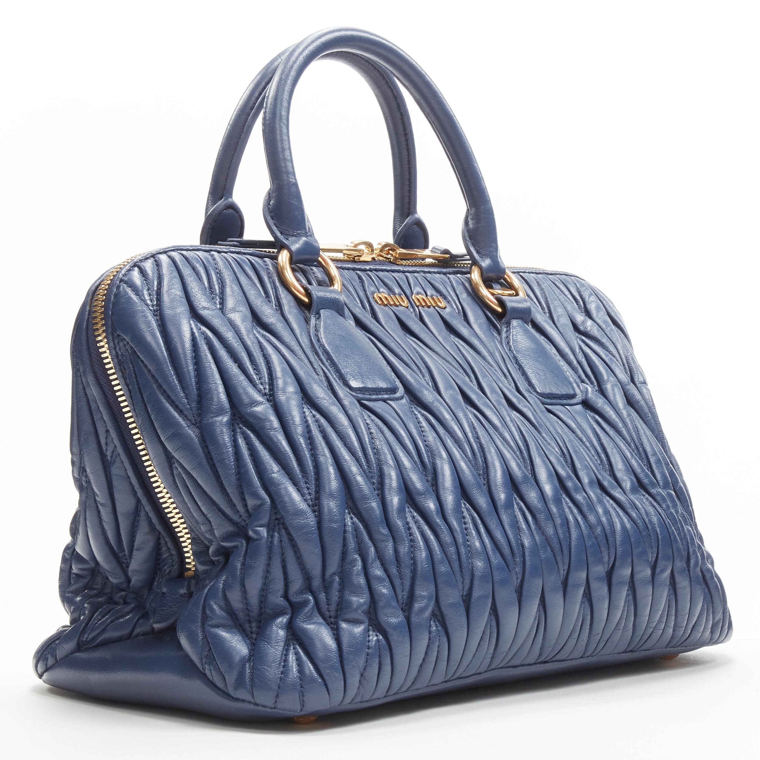 MIU Matelasse chevron gesteppte marineblaue nappa Leder-Schultertasche (Grau)
