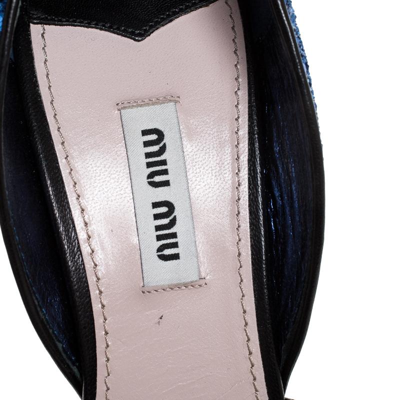 Miu Miu Metallic Blue Coarse Glitter Ankle Strap Sandals Size 38.5 In Fair Condition In Dubai, Al Qouz 2