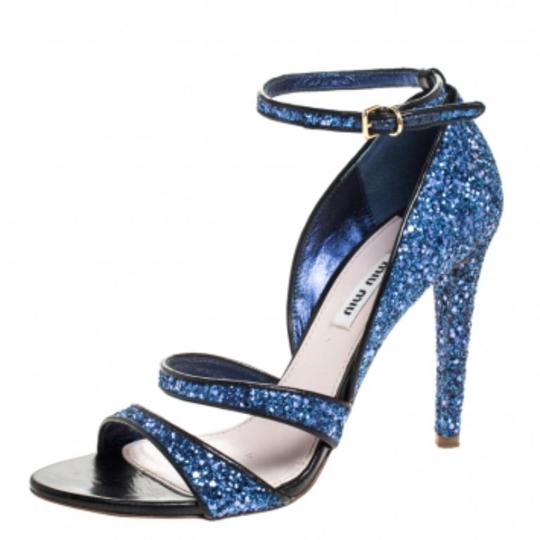 Miu Metallic Blau grobe Glitter-Sandalen mit Knöchelriemen Größe 38,5 im Angebot 3