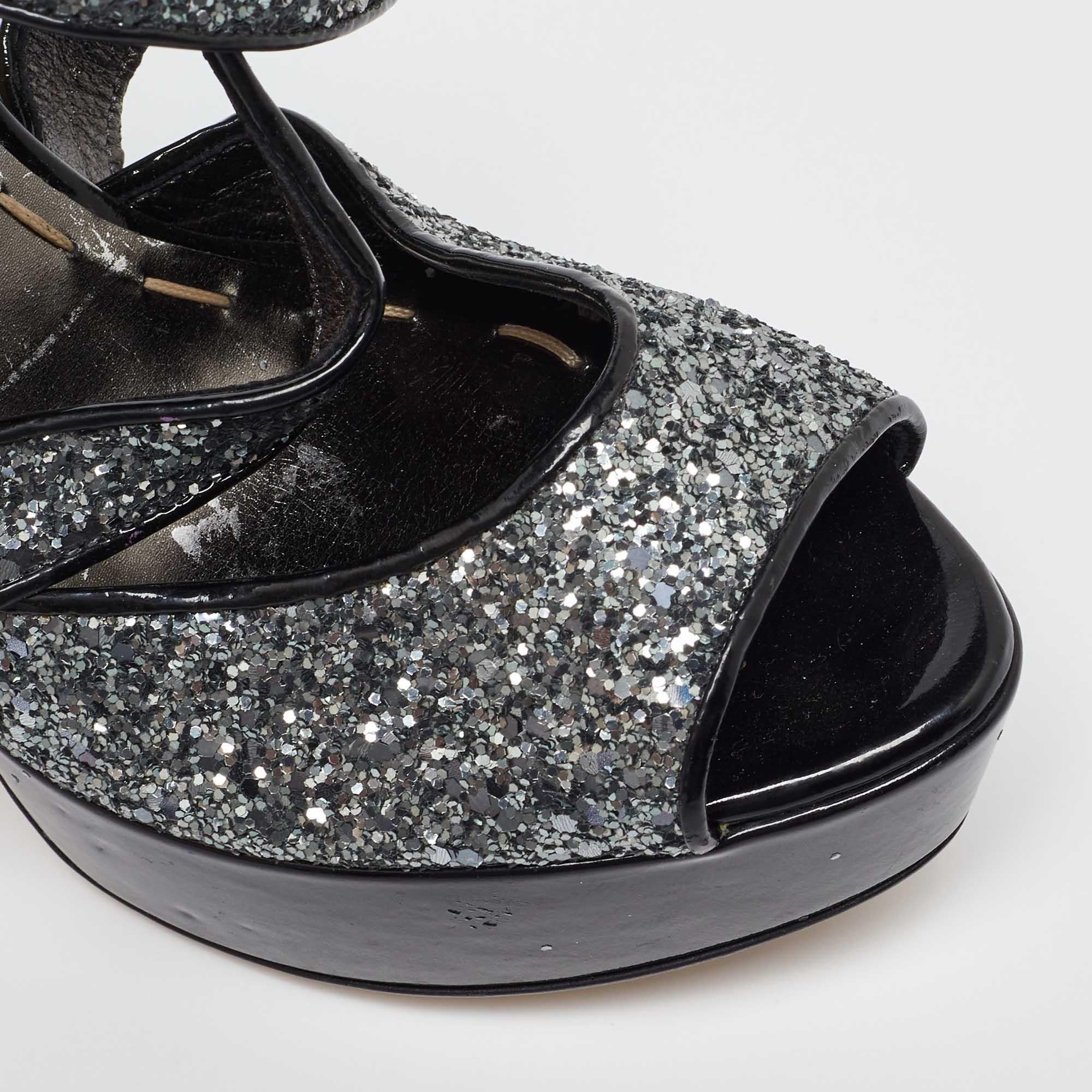 Miu Miu Sandalias de plataforma con purpurina gruesa gris metalizado talla 38.5 en venta 2