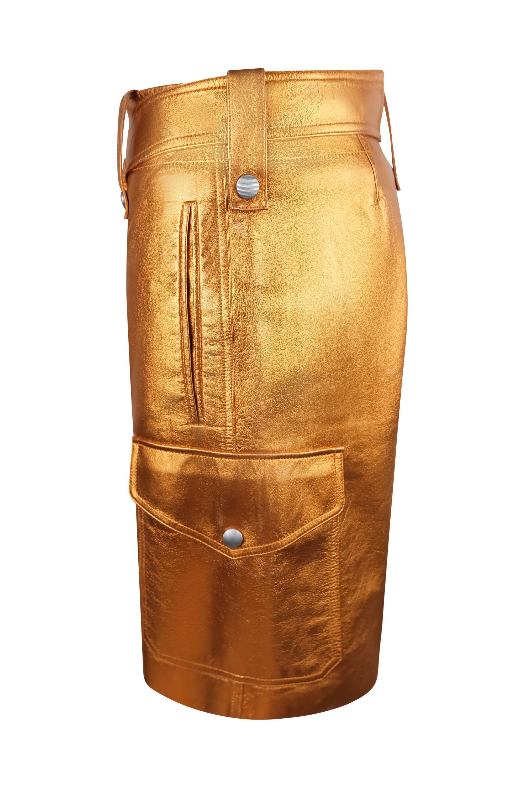 Miu Miu Metallic Lamb Leather Orange Cargo Shorts In Good Condition In Morongo Valley, CA