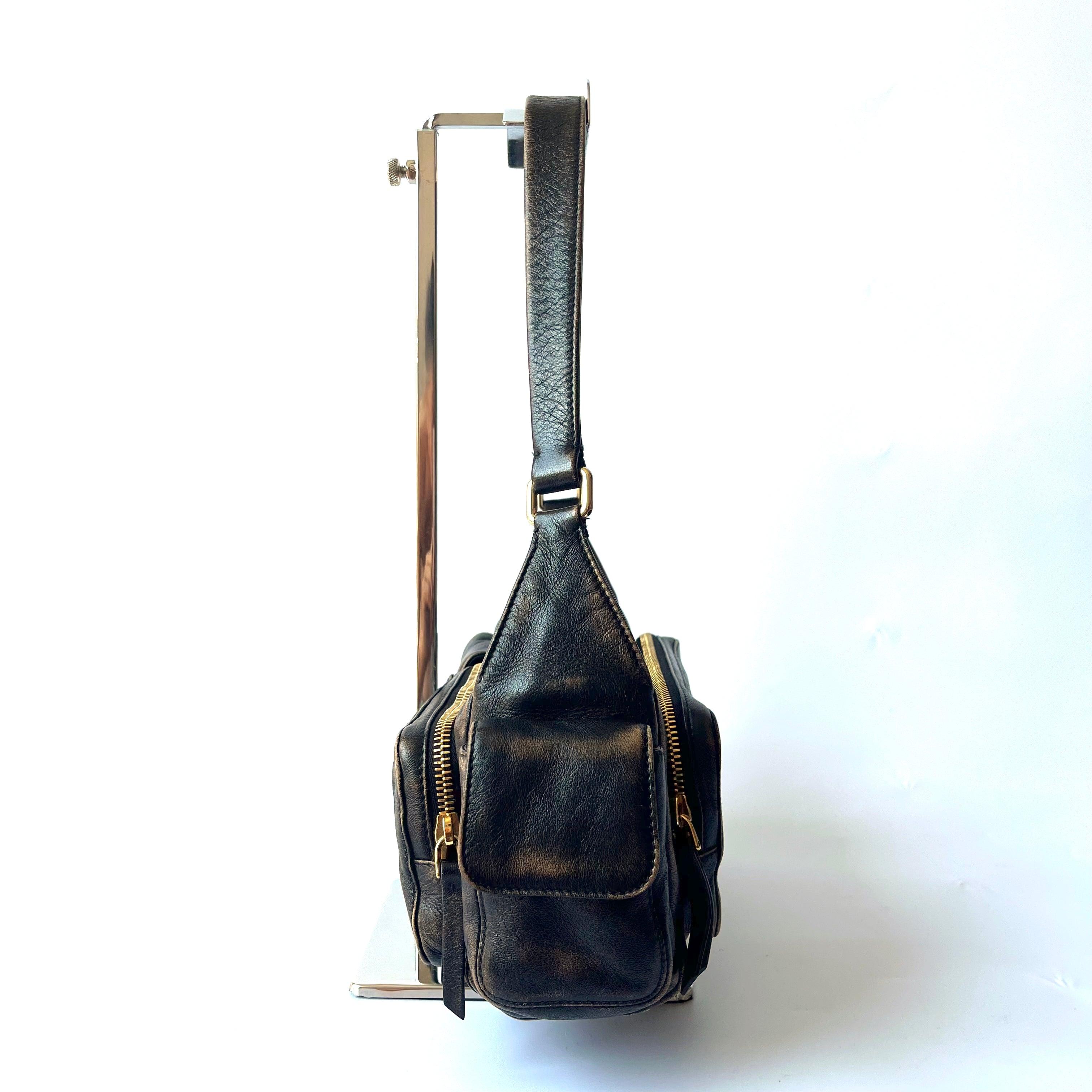 Miu Miu Multi Pocket Nappa leather bag Sand/Coffee In Excellent Condition In AUBERVILLIERS, FR