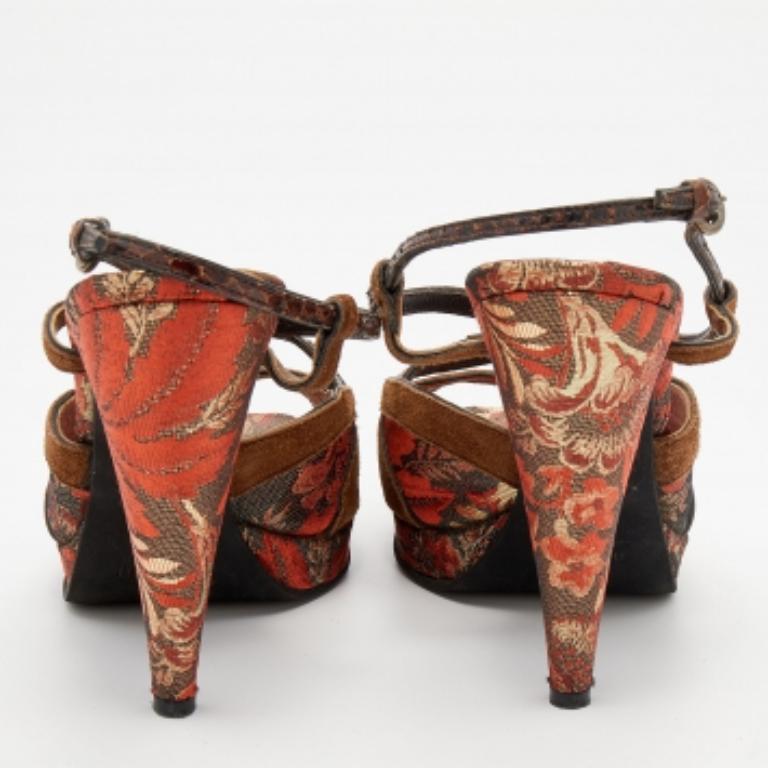 Miu Miu Sandalias con tiras de brocado multicolor y pitón tamaño 39.5 en venta 1