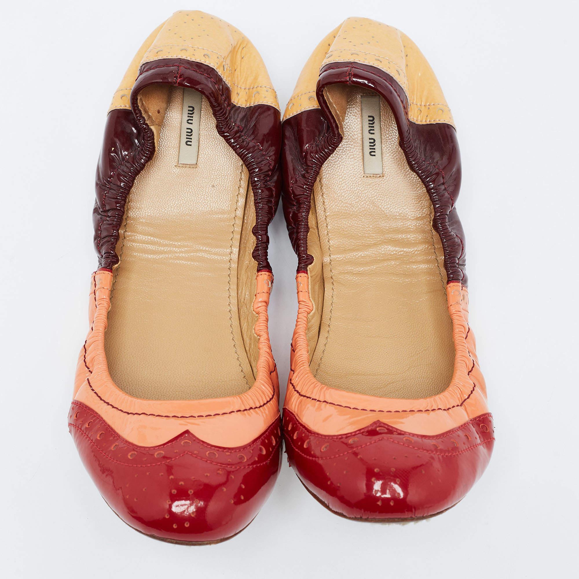 Miu Miu Multicolor Brogue Patent Leather Scrunch Bailarinas Talla 40 Marrón en venta