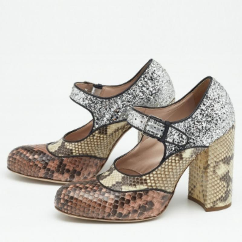 Miu Miu Multicolor Glitter and Python Mary Jane Block Heel Pumps Size 35 In Excellent Condition For Sale In Dubai, Al Qouz 2