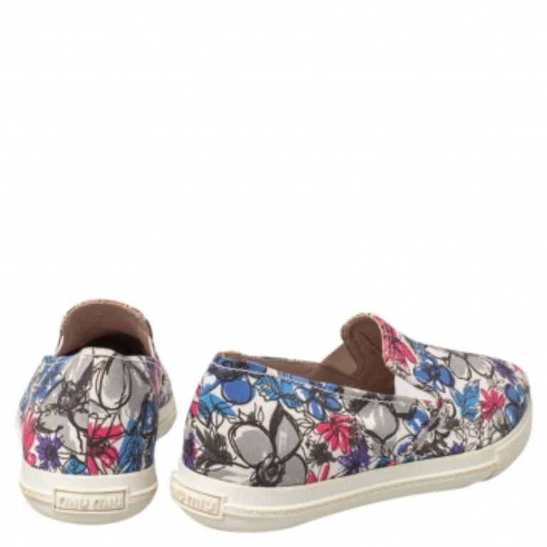 Miu Baskets à enfiler en toile imprimée multicolore, taille 38 1
