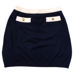 Miu Miu Minifalda de cachemira azul marino y blanca con botones dorados