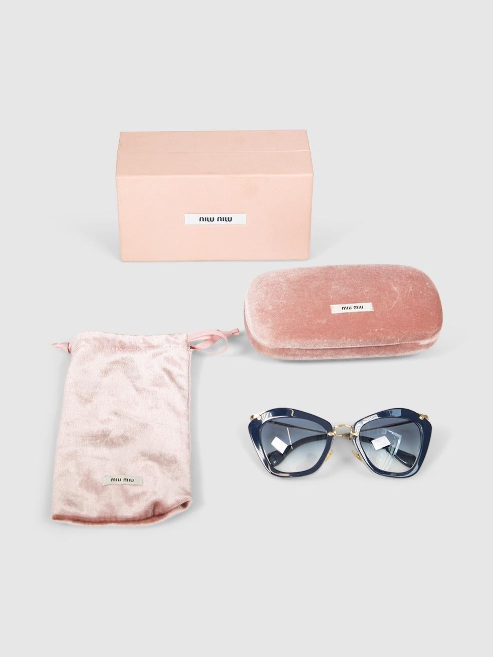 Gafas de sol Miu Miu mariposa azul marino Gris en venta