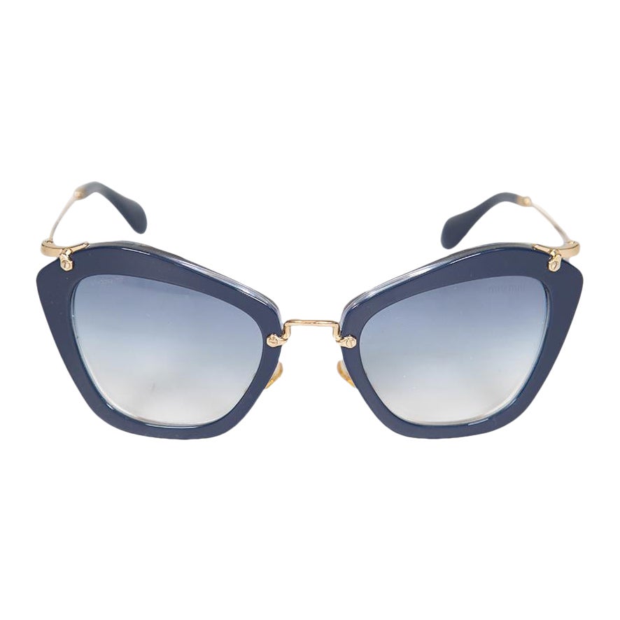 Gafas de sol Miu Miu mariposa azul marino en venta