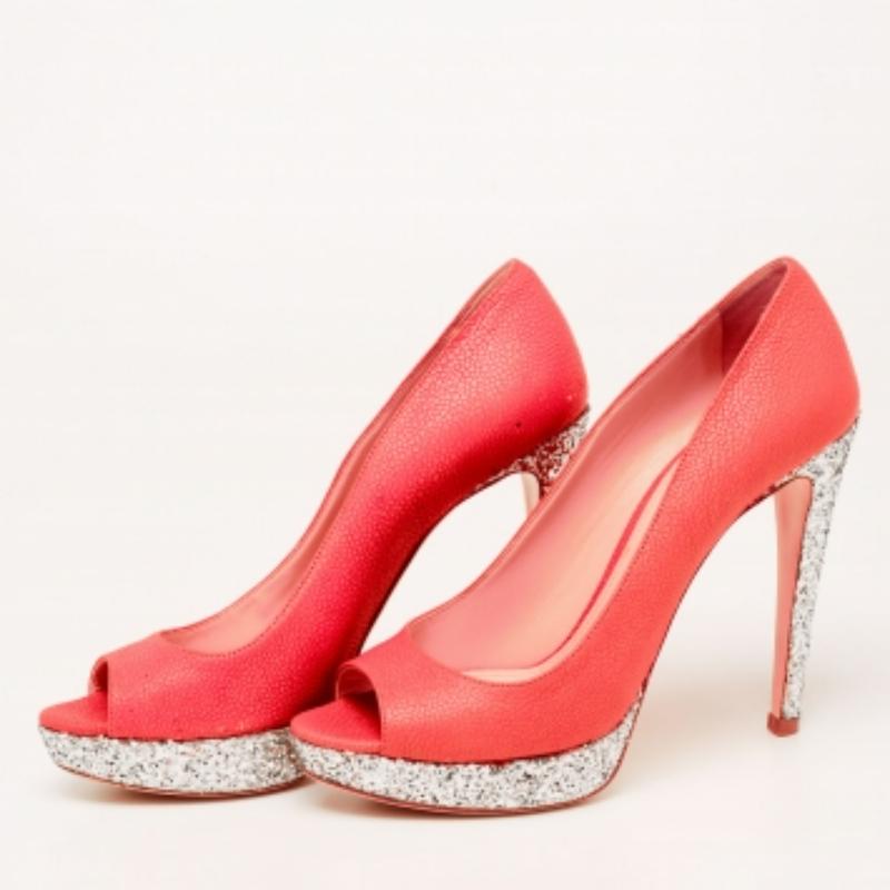 Orange Miu Miu Neon Pink Leather And Glitter Peep Toe Platform Pumps Size 38.5 For Sale