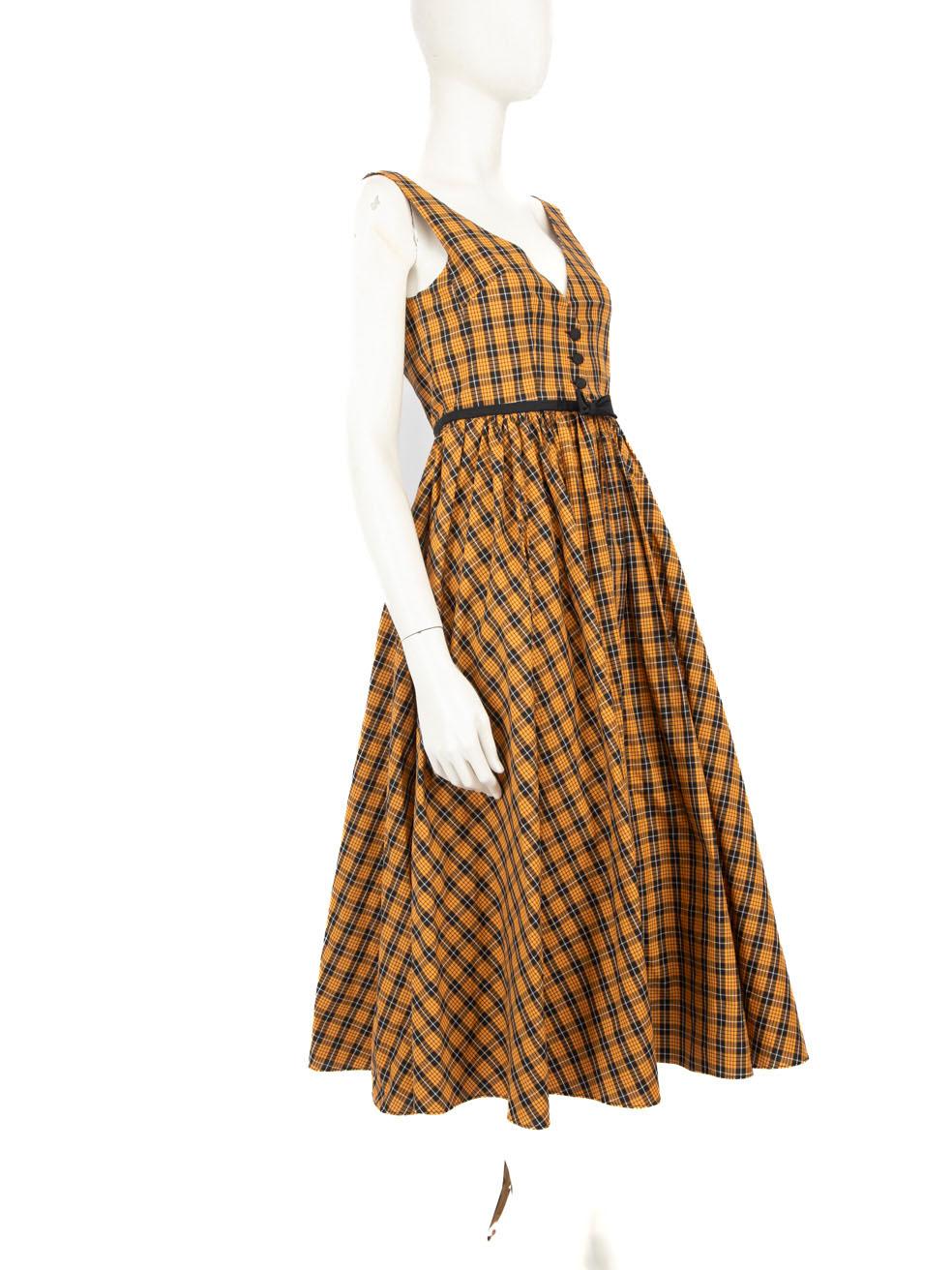 CONDITION is Very good. Minimal wear to the dress is evident. Loose stitching on the left side seam zipper on this used Miu Miu designer resale item.
 
 
 
 Details
 
 
 Multicolour- orange, black
 
 Cotton
 
 Dress
 
 Tartan pattern
 
 Sleeveless
