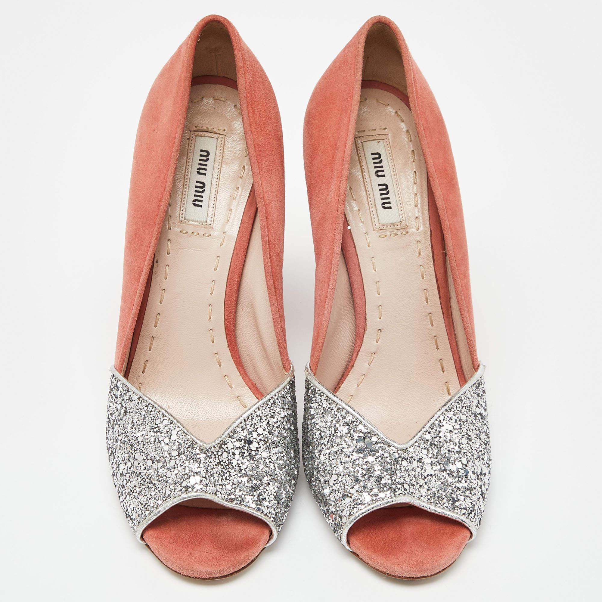 Arancia Miu Miu arancione/argento, camoscio e glitter, punta aperta, taglia 38 in vendita