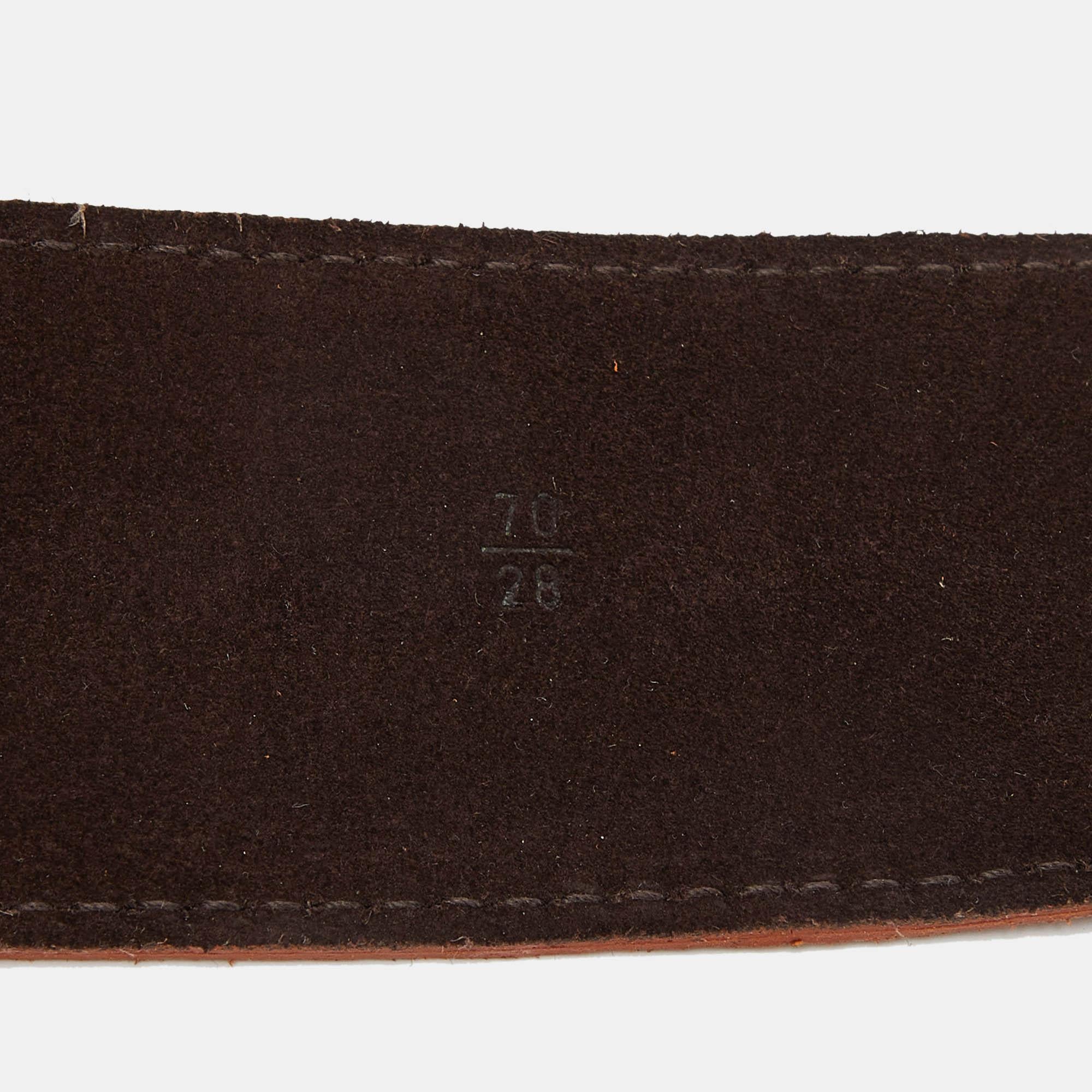 Miu Miu Ceinture à fermoir en daim orange 70 CM Bon état - En vente à Dubai, Al Qouz 2