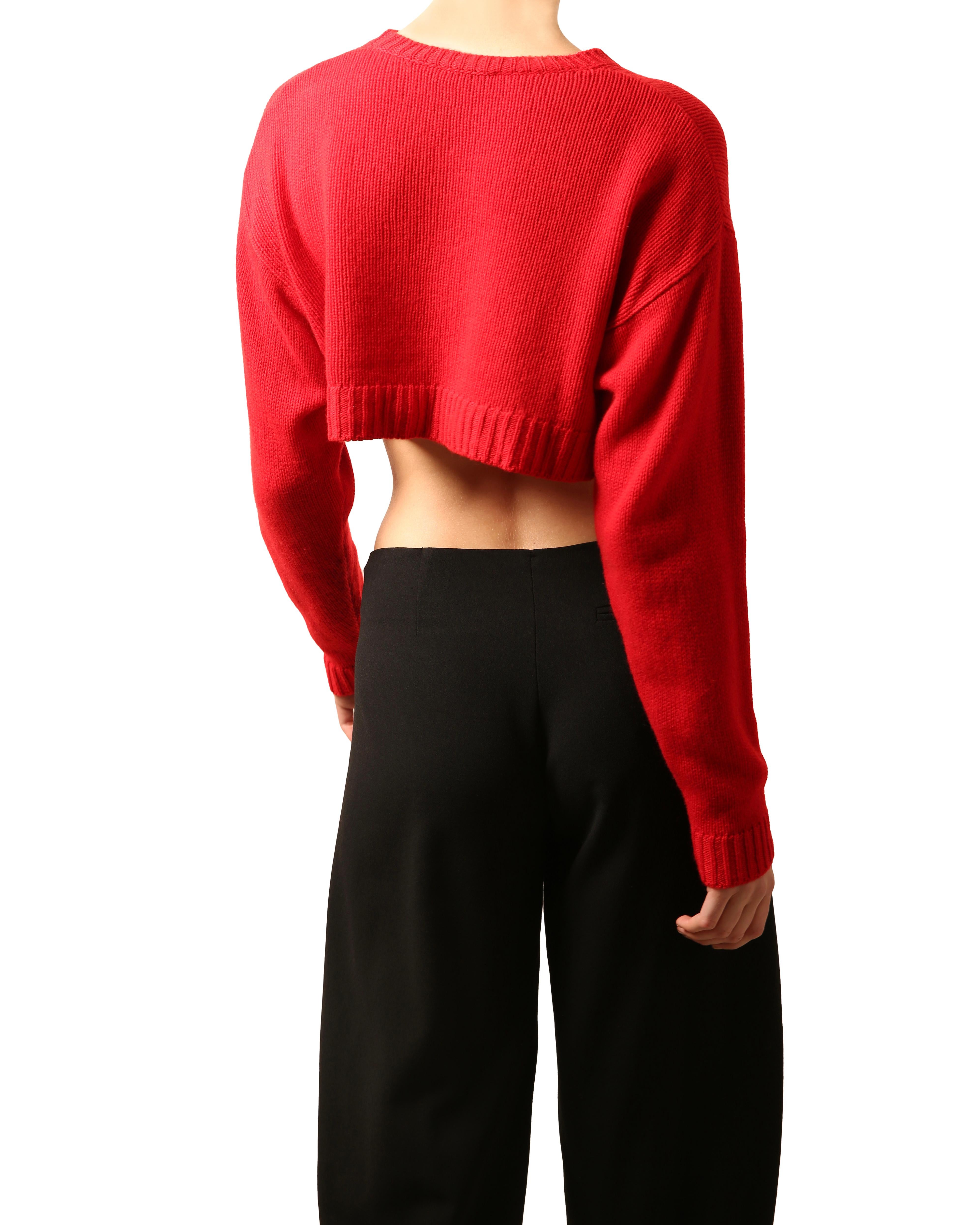Women's Miu Miu oversized red cropped crop crew neck cashmere wool knit knitted sweater For Sale