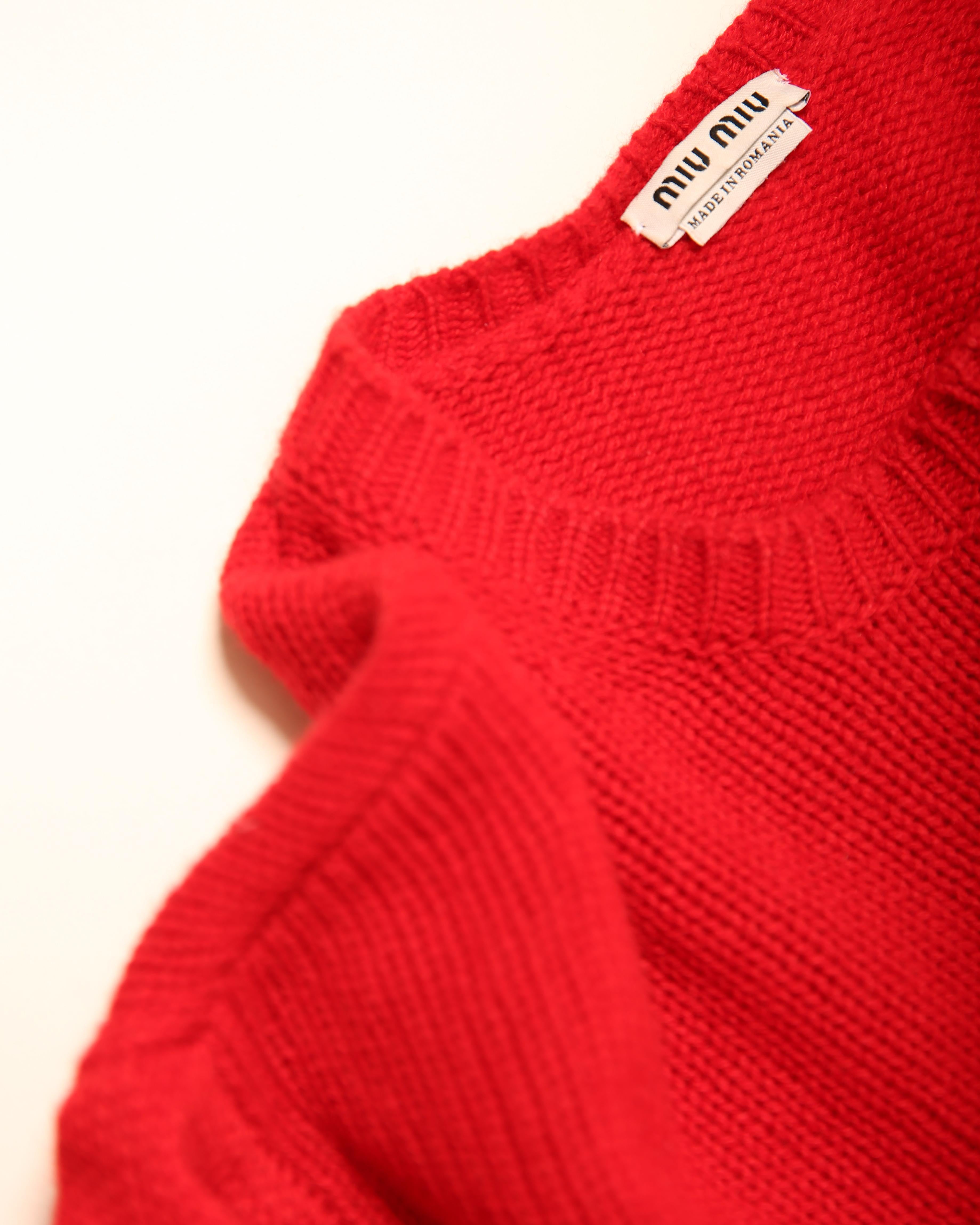 Miu Miu Miu Übergroßer roter Pullover mit Rundhalsausschnitt aus Kaschmirwolle und Strick Damen im Angebot