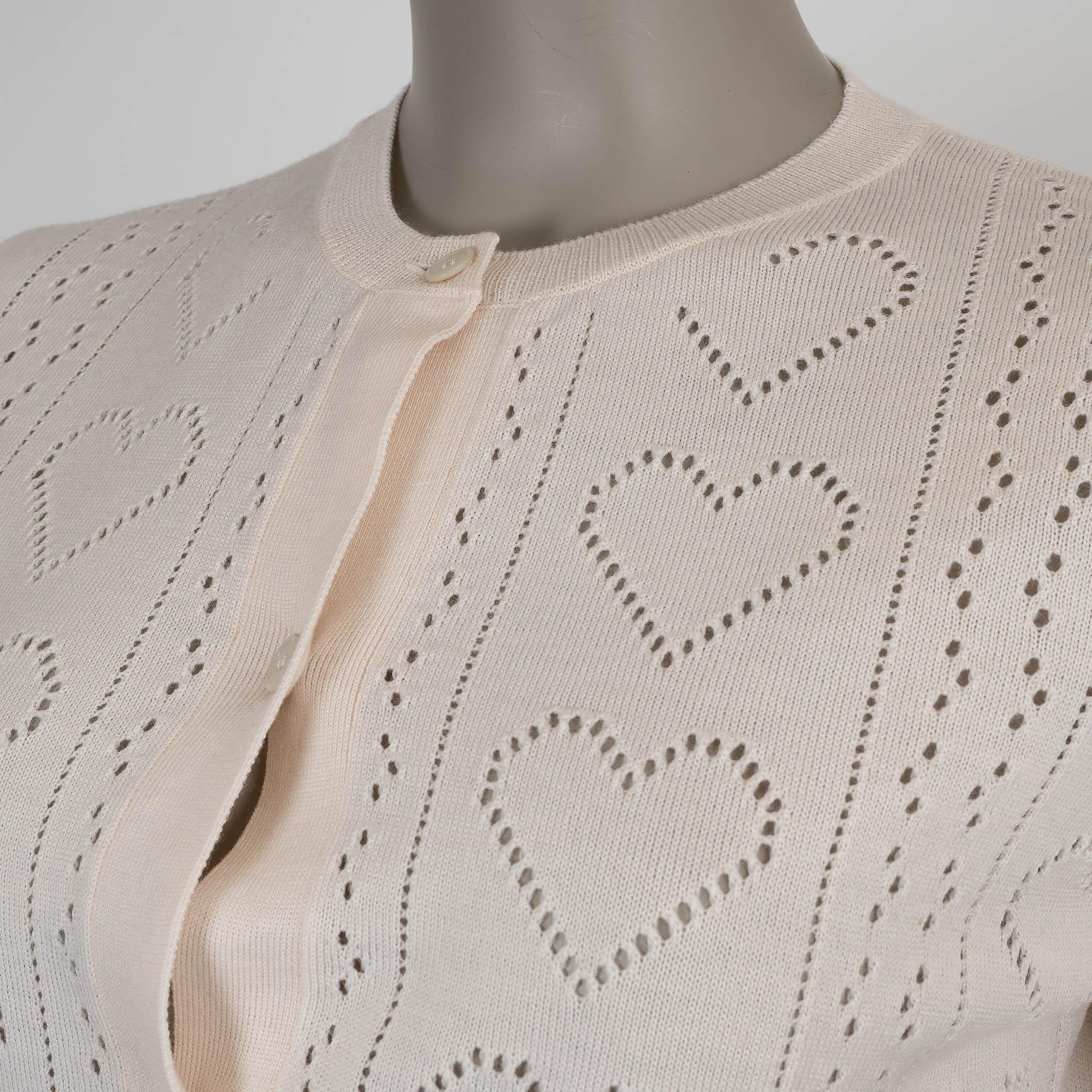 MIU MIU, pull cardigan HEART POINTELLE en laine rose pâle, 2018 Pour femmes en vente