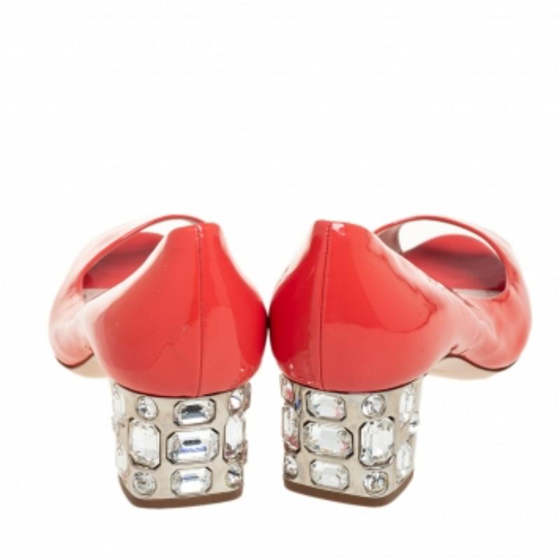 Women's Miu Miu Patent Leather Crystal Embellished Block Heel Peep Toe Pumps Size 38.5 For Sale