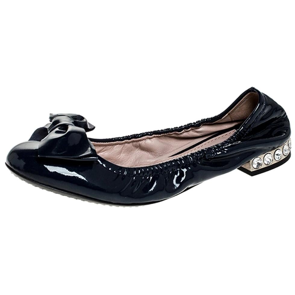 Miu Miu Patent Leather Detail Crystal Embellished Heel Scrunch Ballet Flats 35