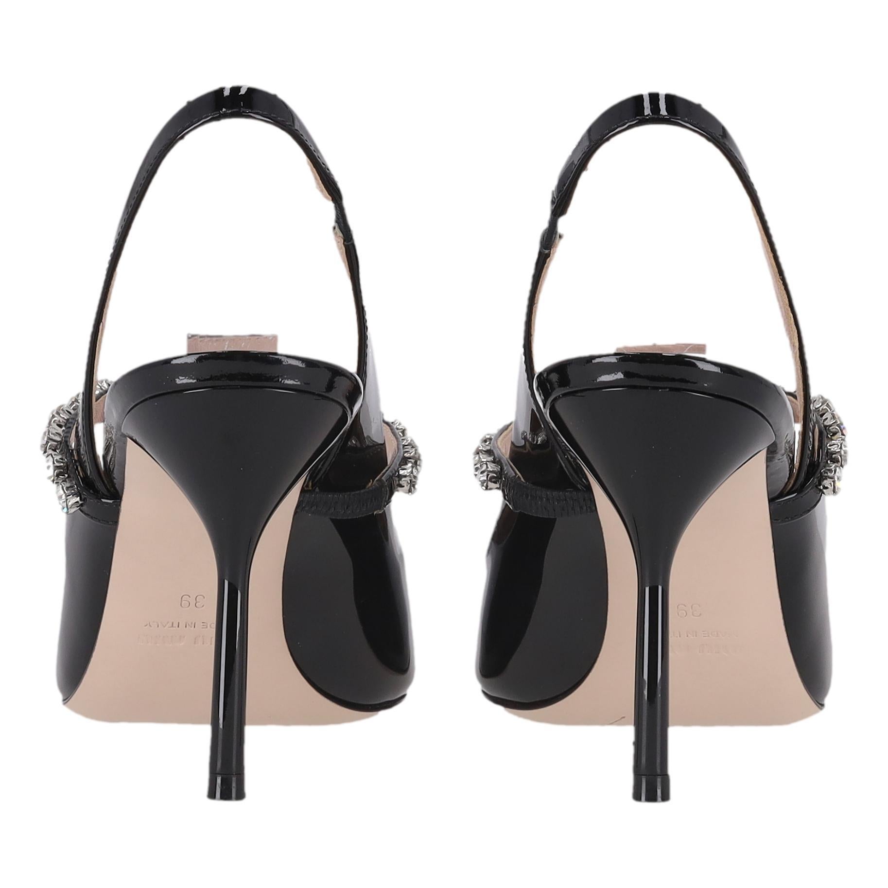 Miu Miu Lackleder Slingback Pumps mit Kristallriemen Damen im Angebot