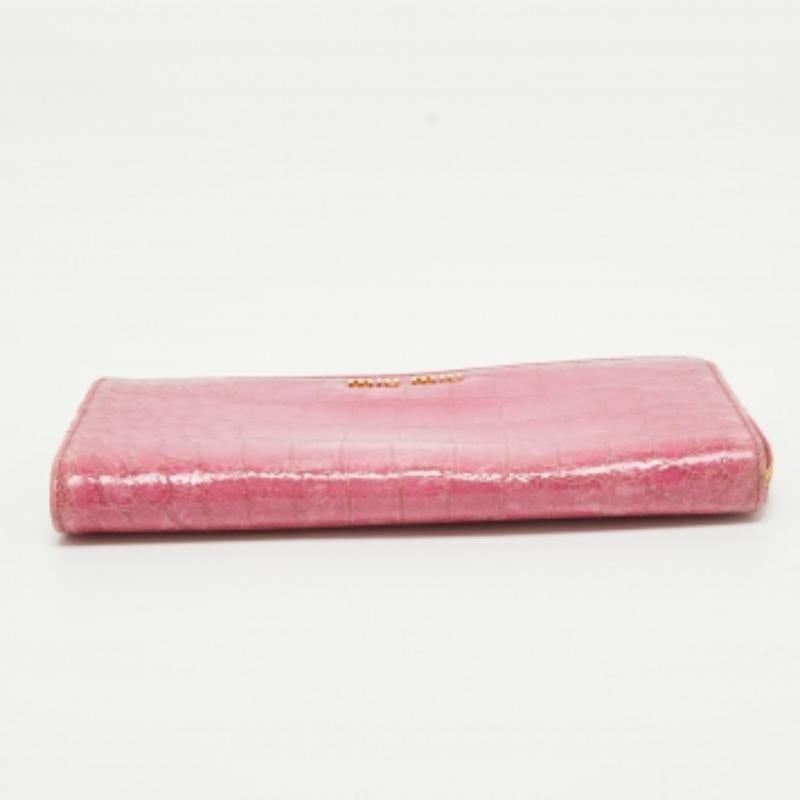 Miu Miu Pink Croc Effect Patent Leather Continental Zip Wallet For Sale 1