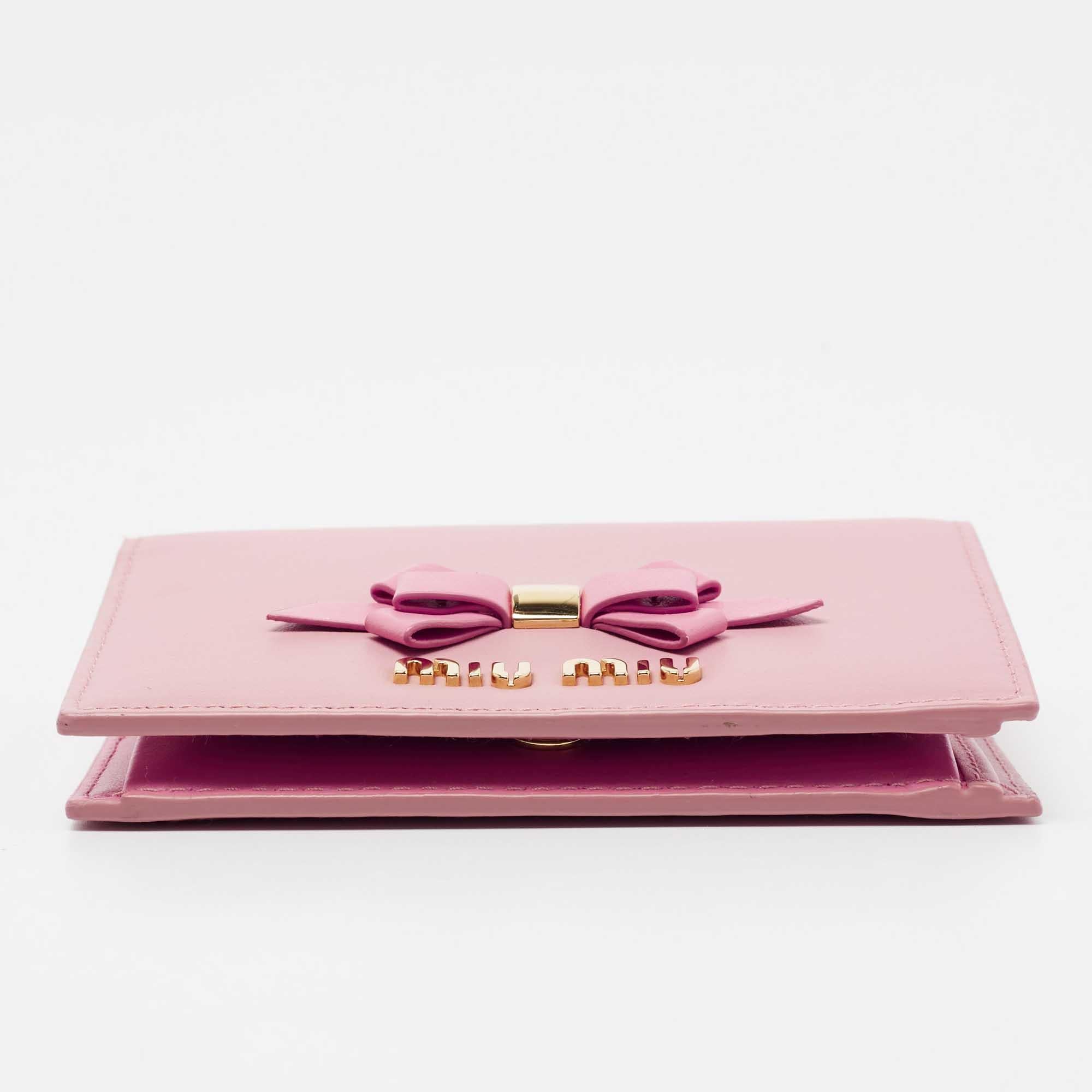 wallet with bows