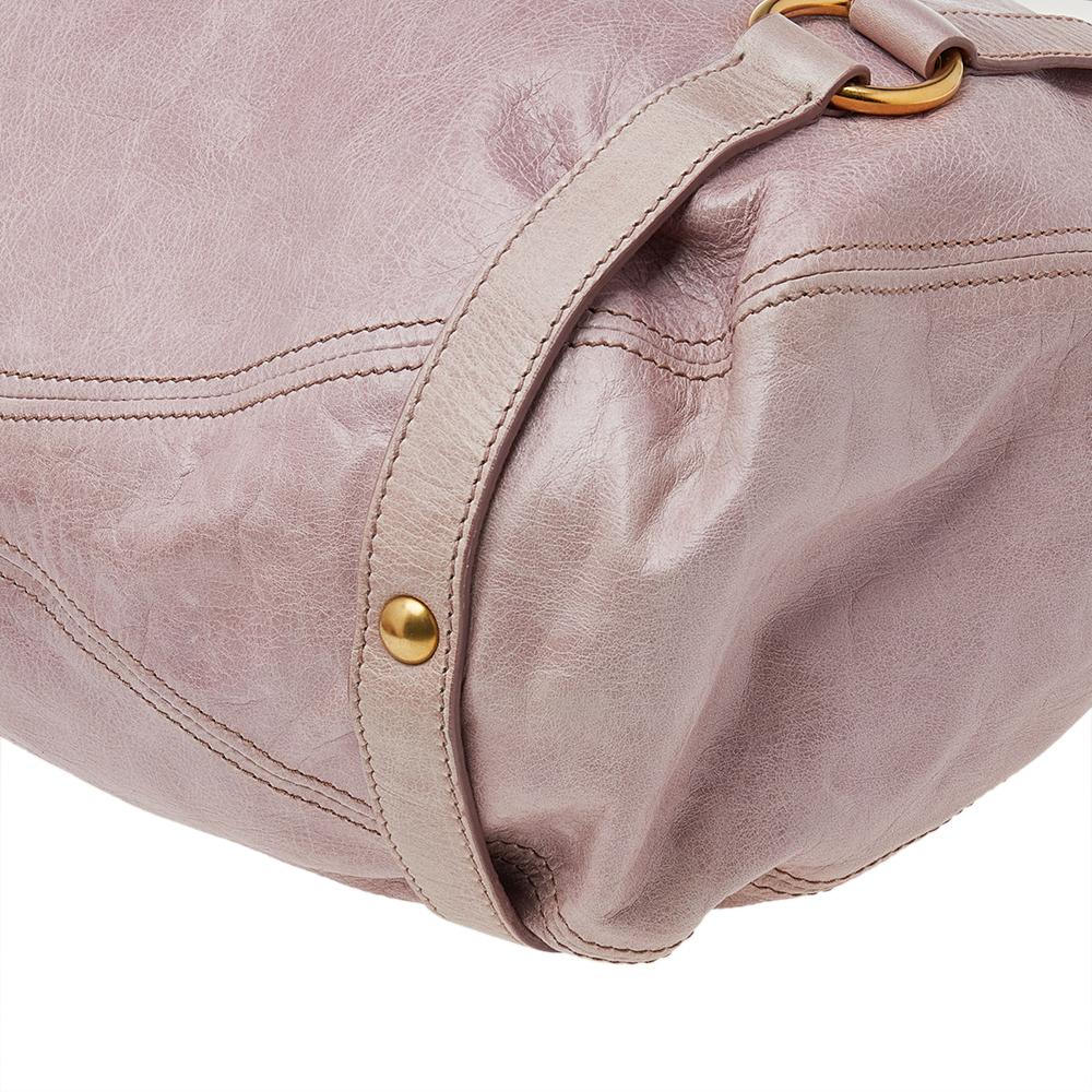 Miu Miu Pink Leather Bow Shoulder Bag In Good Condition In Dubai, Al Qouz 2