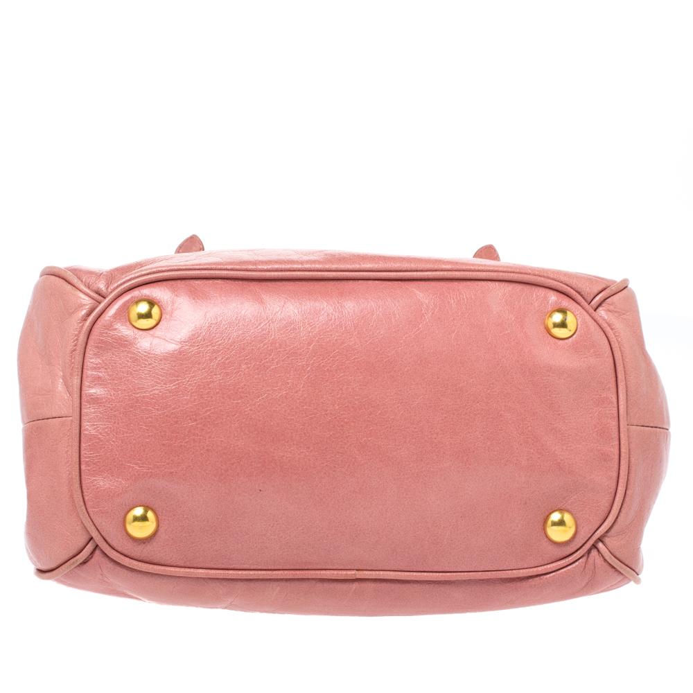 Miu Miu Pink Leather Bow Shoulder Bag In Good Condition In Dubai, Al Qouz 2