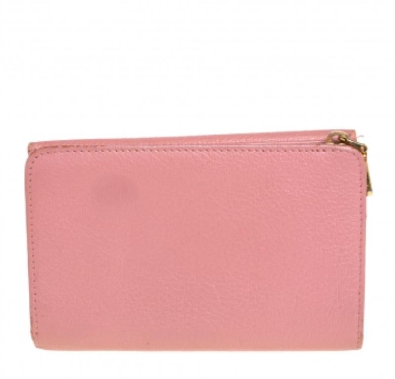 Miu Miu Pink Leather Madras Compact Wallet In Fair Condition For Sale In Dubai, Al Qouz 2