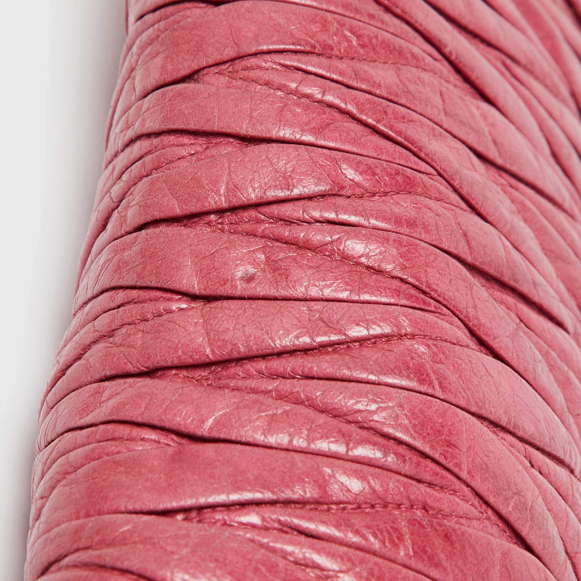 Miu Miu Pink Leather Matalasse Shoulder Bag 3