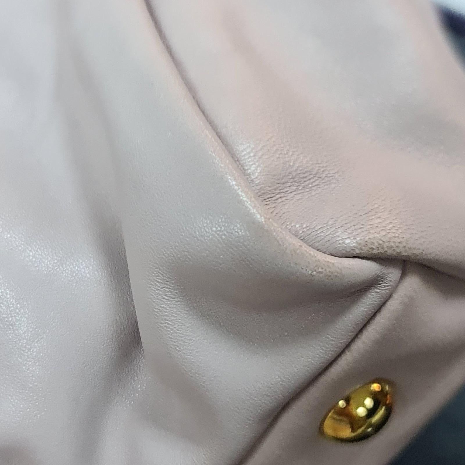 MIU MIU Rosa Leder Tote Umhängetasche im Angebot 5