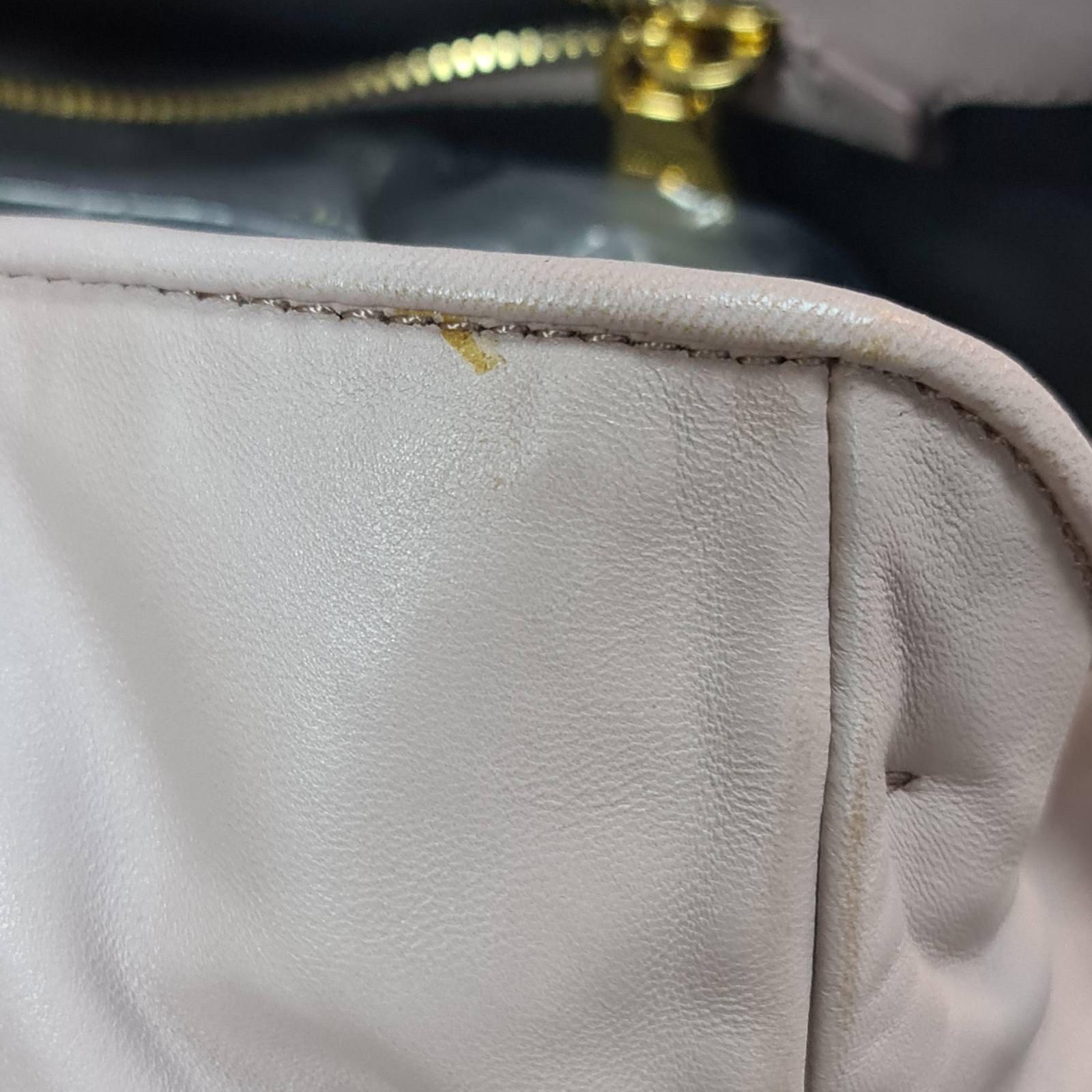MIU MIU Rosa Leder Tote Umhängetasche im Angebot 7